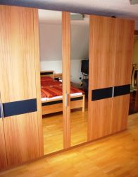 Schrank2Kleiderschrank_Buche_Anthazitglas